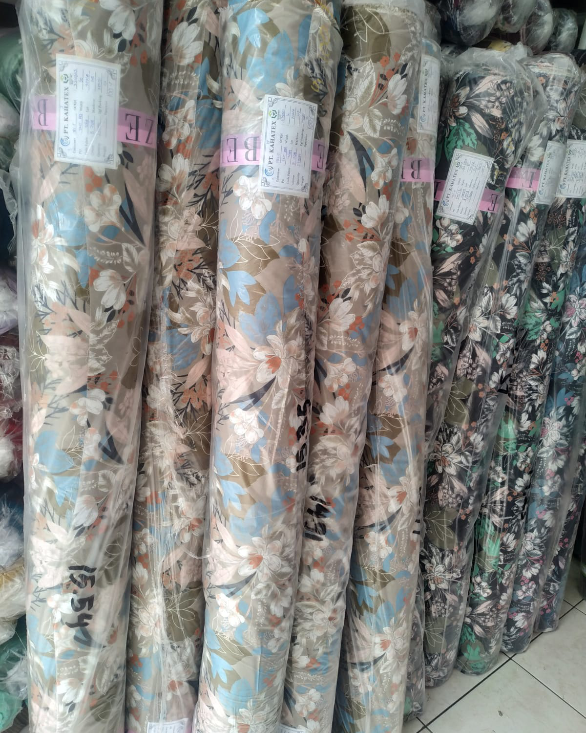 Galeri foto toko dan stok kain SUPPLIERKAIN.COM